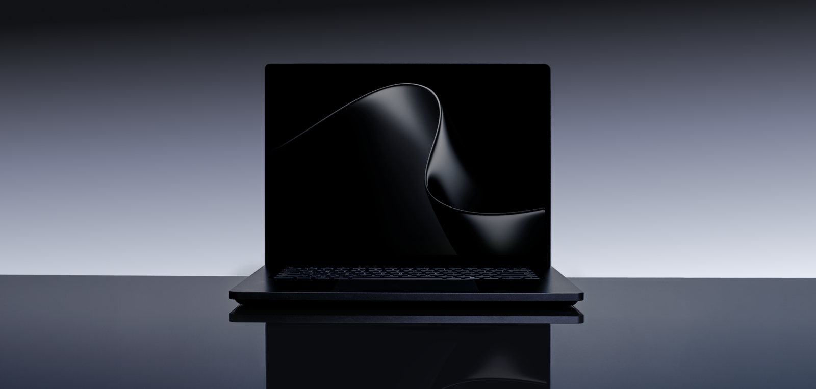 Surface Laptop Ultra 공식 이미지. RTX Spark 기반 Windows AI PC가 노트북 폼팩터로 들어오는 방향을 보여준다.